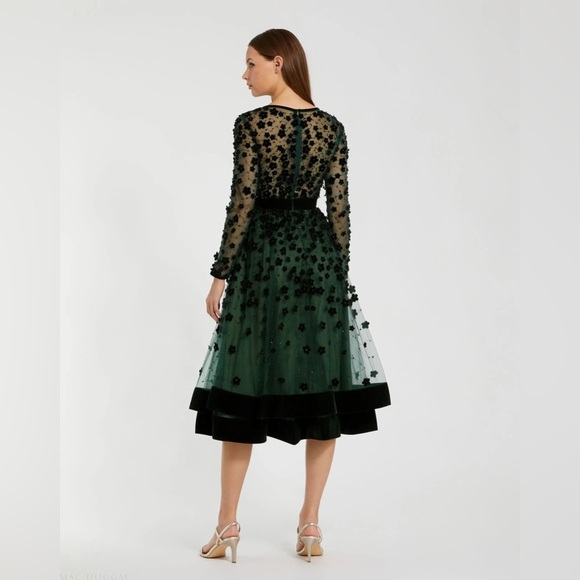 MAC DUGGAL Green Velvet Embellished Illusion Long Sleeve A Line Midi Dress 12 - Picture 3 of 13
